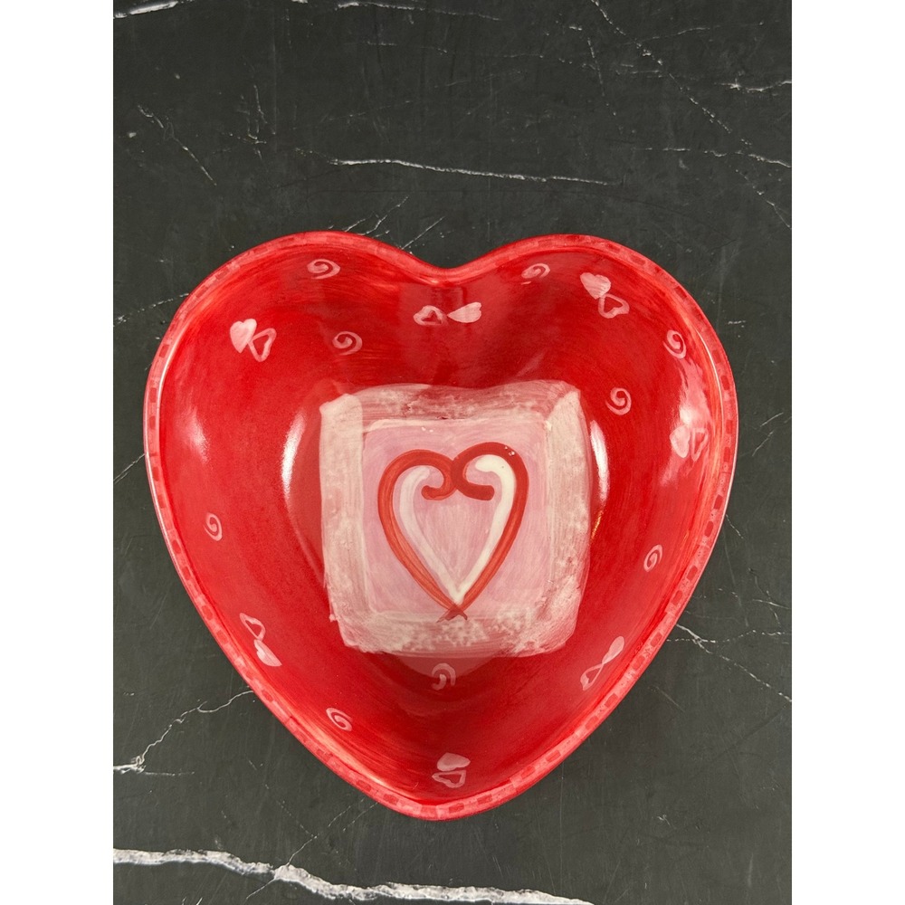 VTG Libby Wilkie Wendover Lane Ceramic Red Heart Bowl 6X6